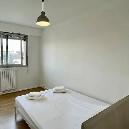 Dom' - Proche Arena Boulingrin * Remeš